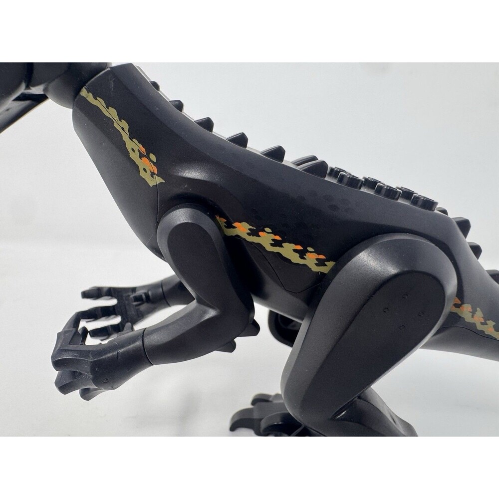 LEGO Jurassic World Black Indoraptor indo01 Dinosaur Figure 75930 - Picture 4 of 16